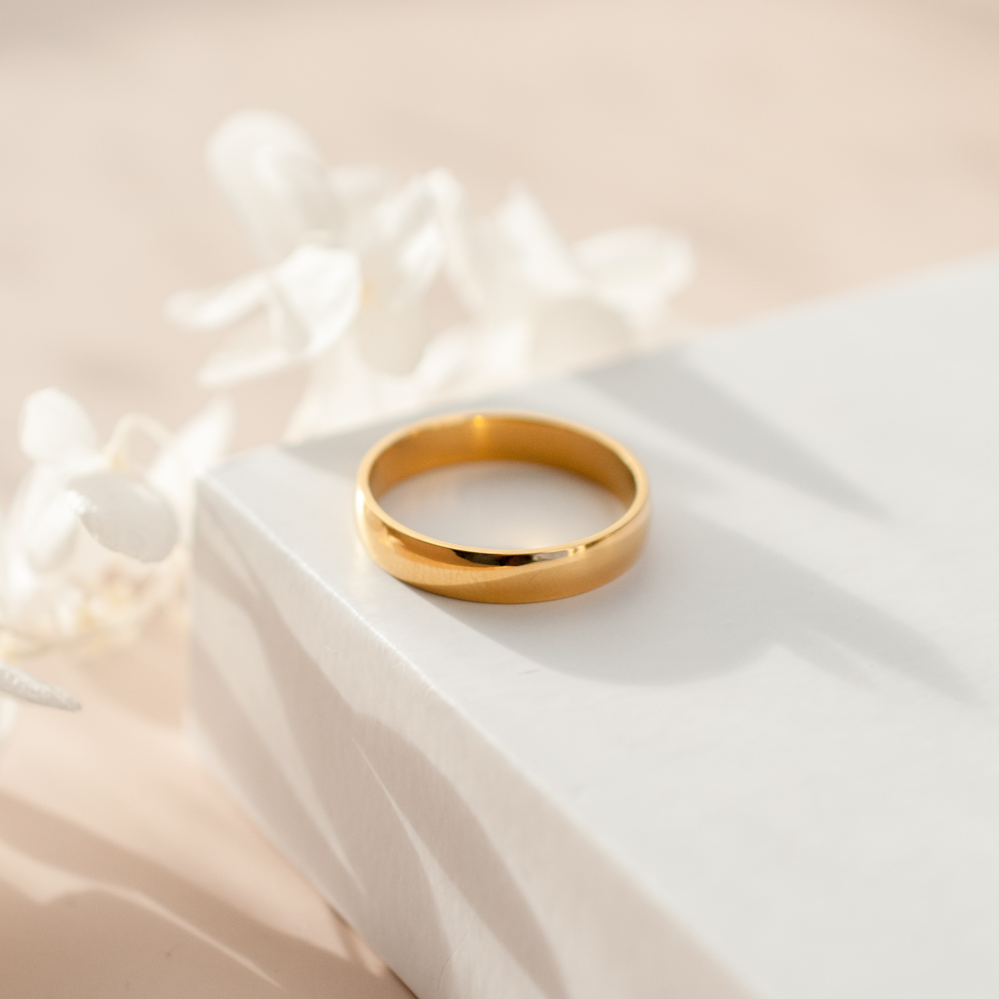 Essential ring | Band